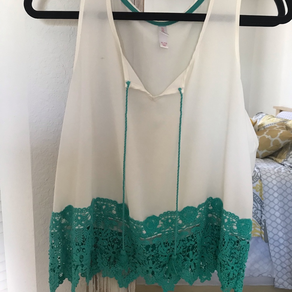 Crop top